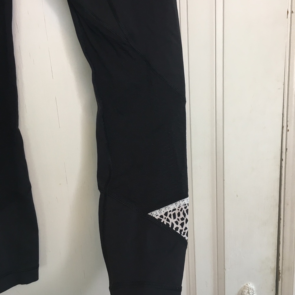 Lululemon Pace Rival Crops - Picture 6 of 9